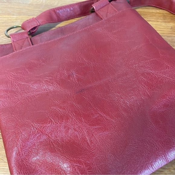 Red Crossbody Copper Hardware Purse Bag - Picture 6 of 8